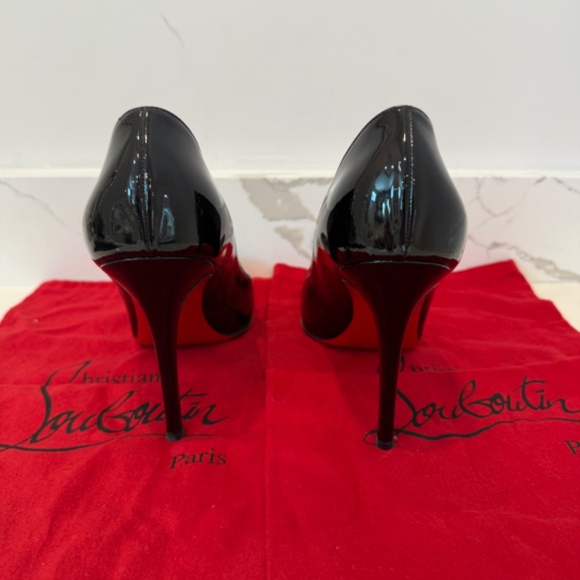 Christian Louboutin Black Patent Round Toe Classic Heels, Size 42 - Picture 4 of 8